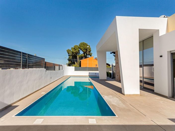 Image No.15-3 Bed Villa for sale