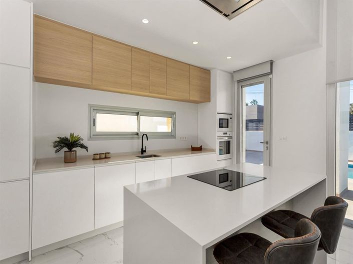 Image No.24-3 Bed Villa for sale