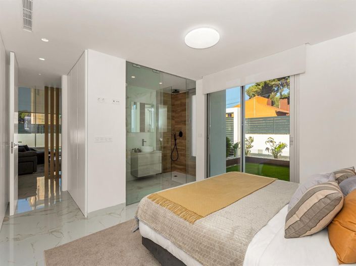 Image No.35-3 Bed Villa for sale