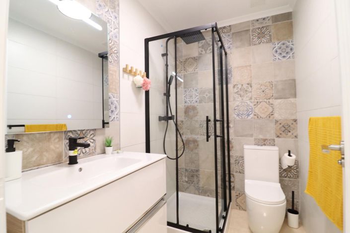 Image No.11-3 Bed House for sale