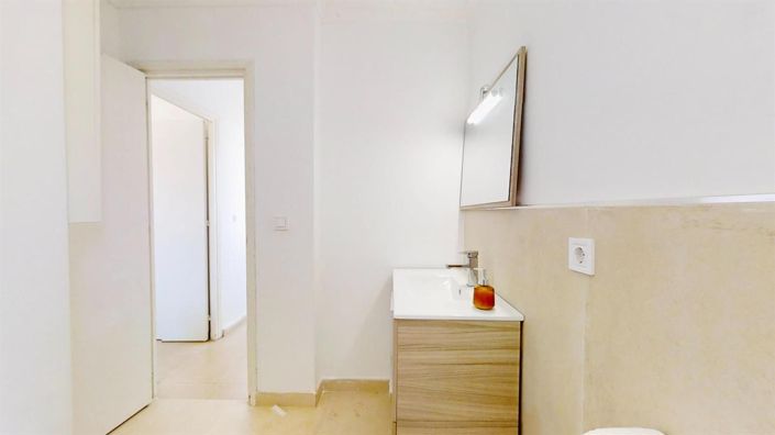 Image No.18-4 Bed Villa for sale