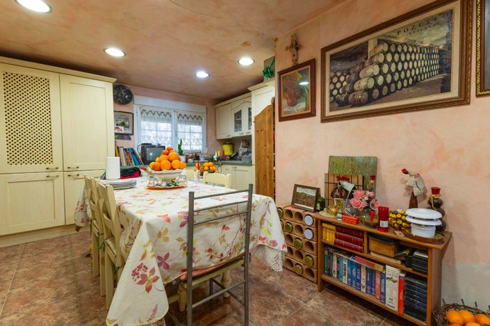 Image No.18-4 Bed Villa for sale