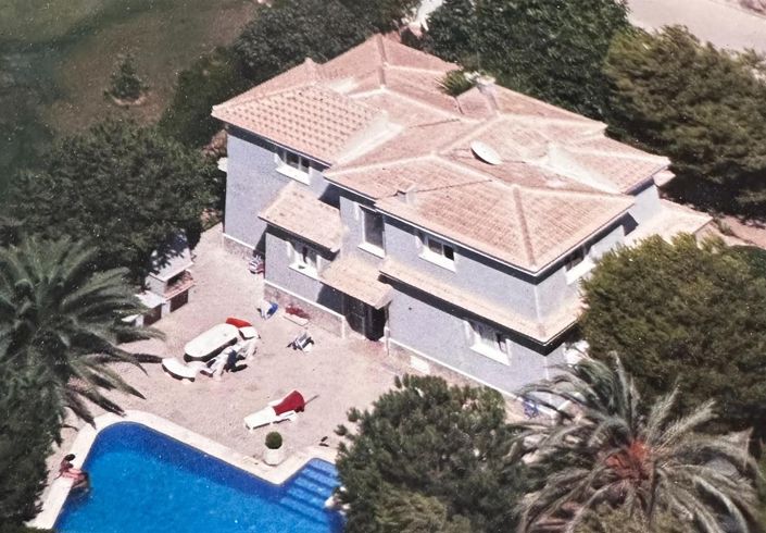 Image No.1-5 Bed Villa for sale