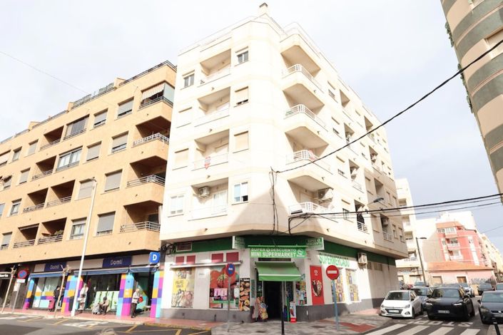 Image No.1-Appartement de 2 chambres à vendre à Torrevieja