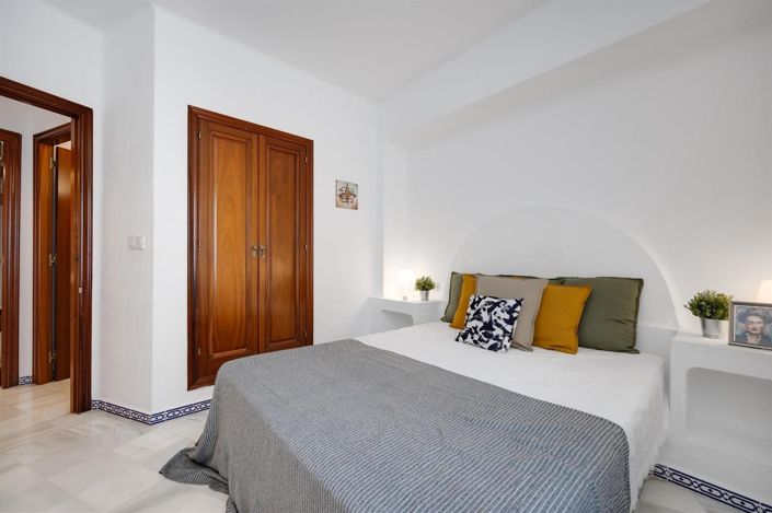 Image No.17-2 Bed Apartment for sale