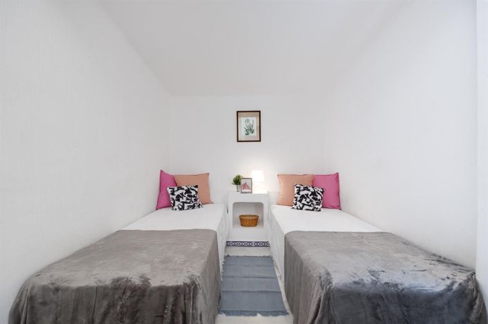 Image No.22-2 Bed Apartment for sale