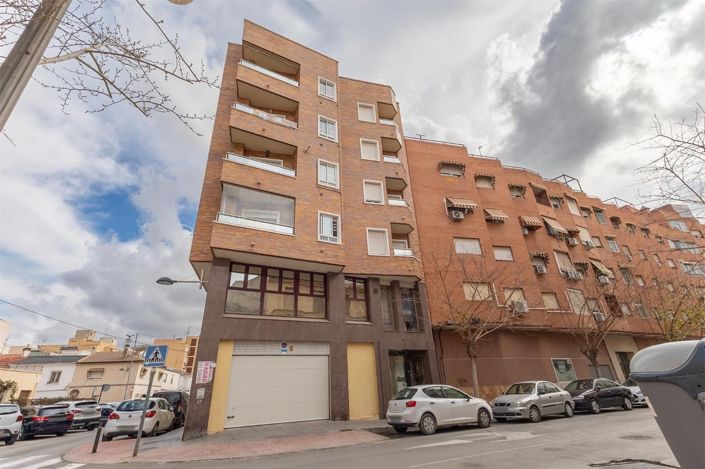 Image No.1-3 Bed Apartment for sale