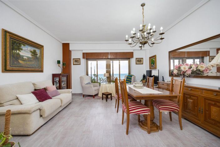 Image No.17-4 Bed Apartment for sale