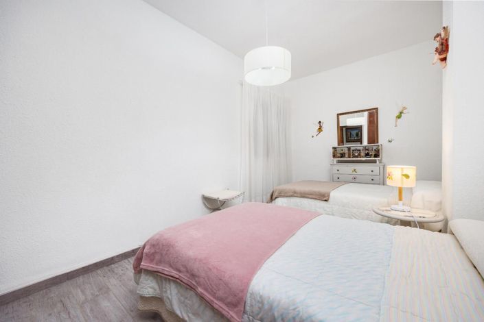 Image No.29-4 Bed Apartment for sale