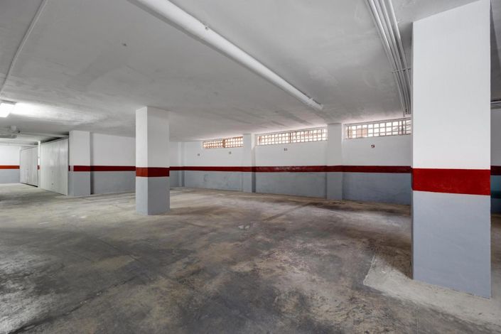 Image No.4-4 Bed Apartment for sale