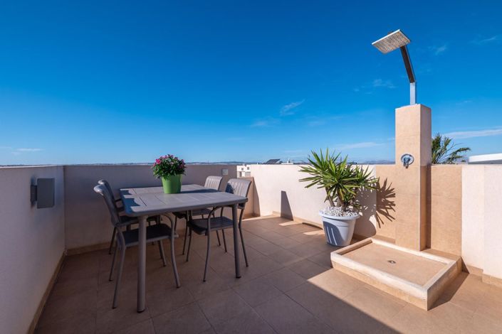 Image No.2-2 Bed House for sale