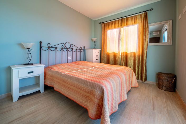 Image No.27-2 Bed House for sale