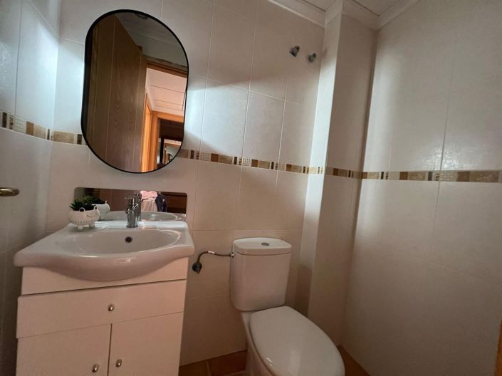 Image No.25-2 Bed Apartment for sale