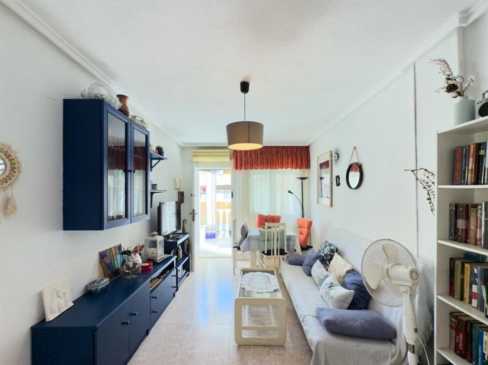 Image No.2-Bungalow de 2 chambres à vendre à Torrevieja