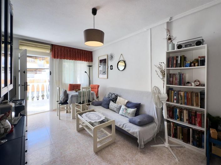 Image No.3-Bungalow de 2 chambres à vendre à Torrevieja