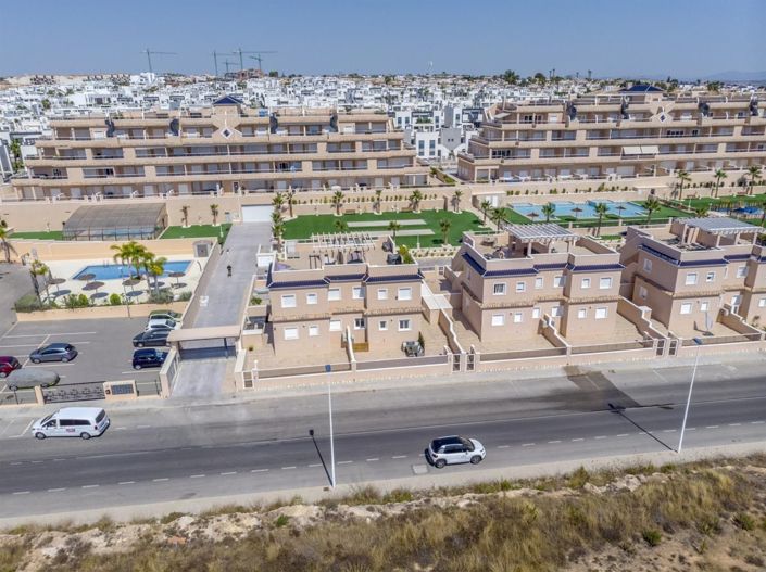 Image No.34-2 Bed Apartment for sale