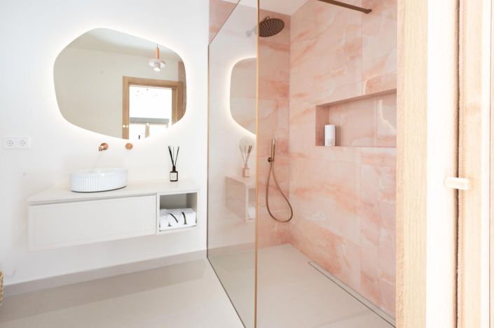 Image No.18-3 Bed Villa for sale