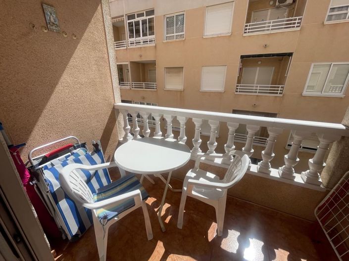 Image No.1-Appartement de 2 chambres à vendre à Torrevieja