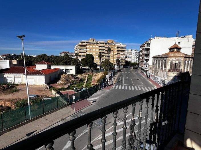 Image No.15-3 Bed Apartment for sale