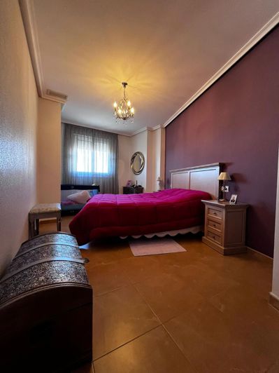 Image No.30-3 Bed Apartment for sale