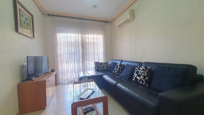 Image No.2-Appartement de 2 chambres à vendre à Torrevieja