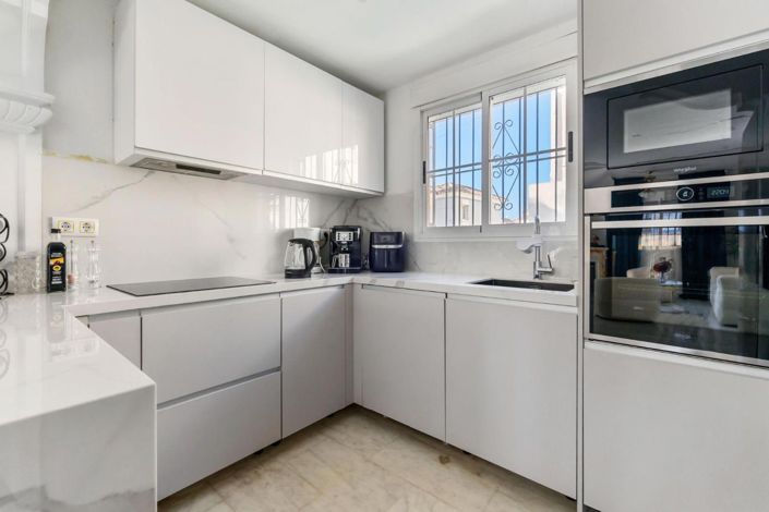 Image No.3-3 Bed Villa for sale