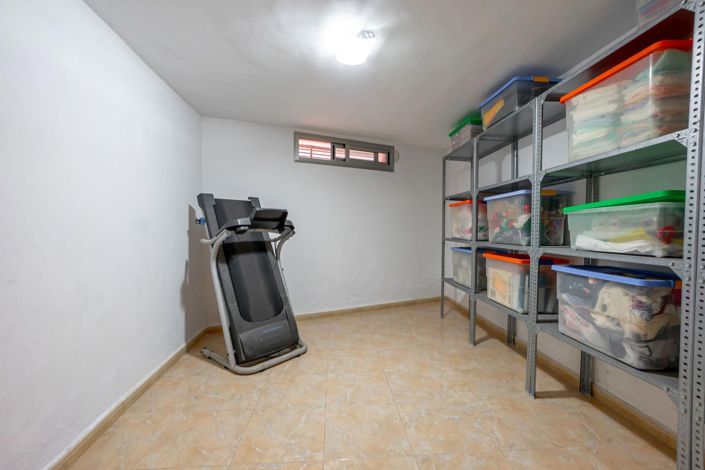 Image No.29-4 Bed Villa for sale