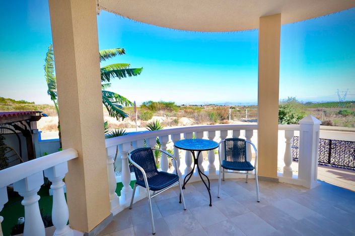 Image No.12-4 Bed Villa for sale