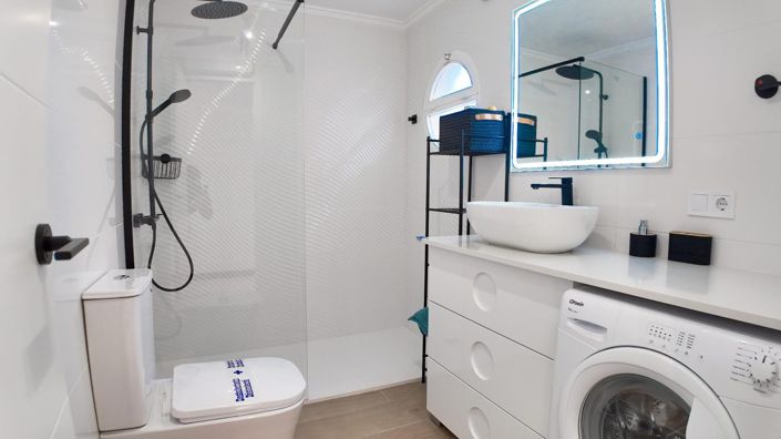 Image No.11-2 Bed Bungalow for sale