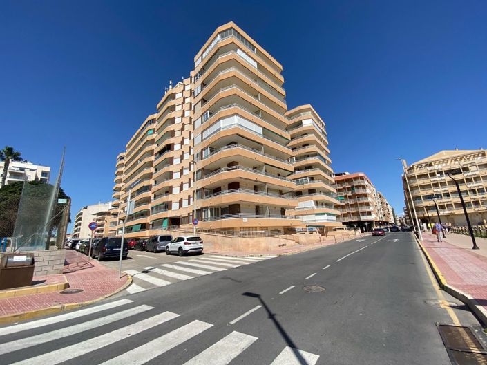 Image No.1-3 Bed Apartment for sale