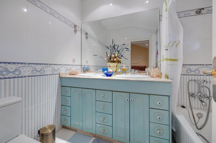 Image No.21-4 Bed Villa for sale