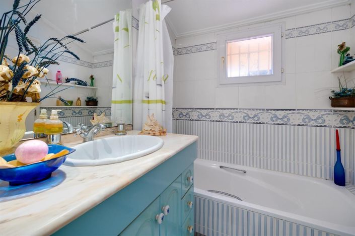 Image No.22-4 Bed Villa for sale