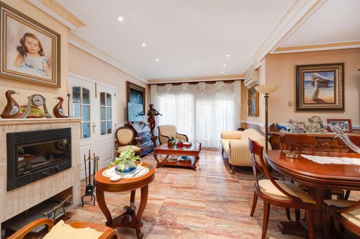 Image No.4-4 Bed Villa for sale