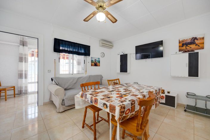 Image No.13-1 Bed House for sale