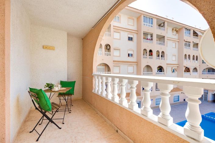 Image No.1-Appartement de 2 chambres à vendre à Torrevieja