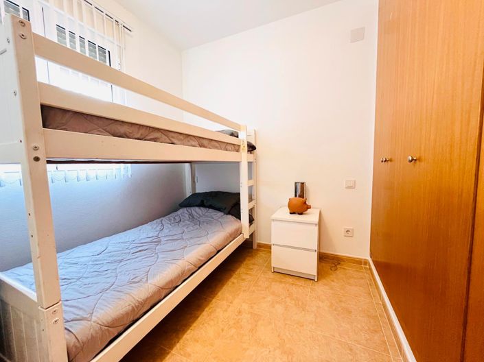 Image No.6-3 Bed House for sale