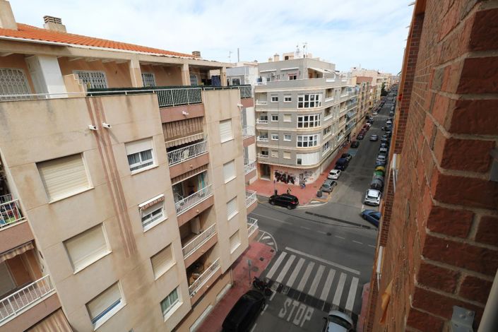 Image No.1-3 Bed Penthouse for sale