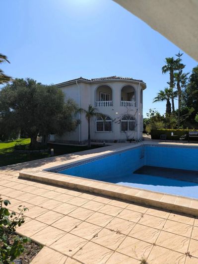 Image No.3-4 Bed Villa for sale