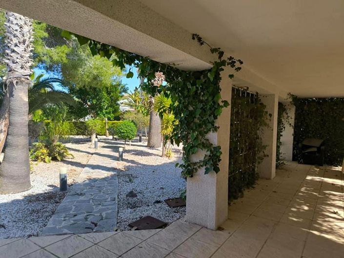 Image No.5-4 Bed Villa for sale