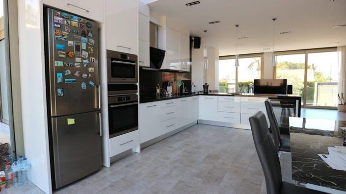 Image No.12-3 Bed Villa for sale