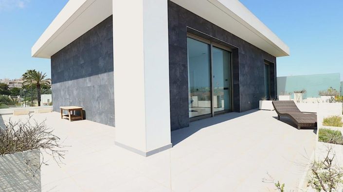 Image No.28-3 Bed Villa for sale