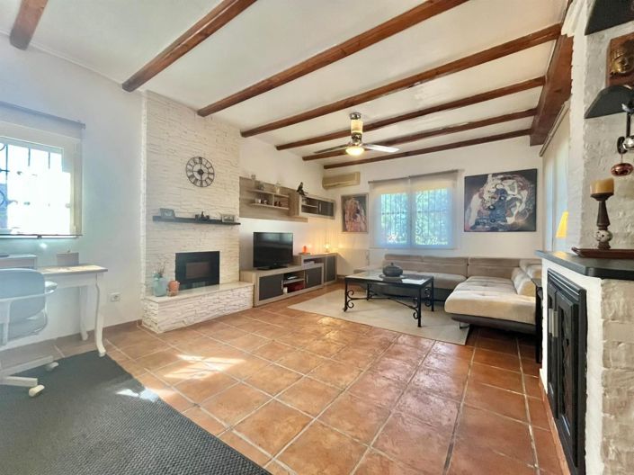 Image No.20-3 Bed Villa for sale