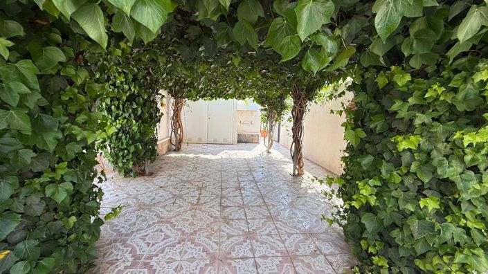 Image No.17-3 Bed Villa for sale