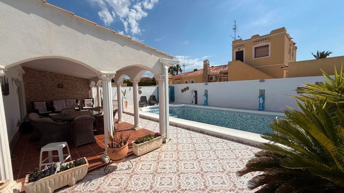 Image No.22-3 Bed Villa for sale