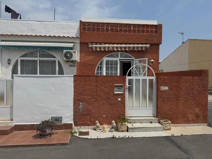 Image No.1-2 Bed House for sale