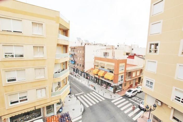 Image No.1-3 Bed Apartment for sale