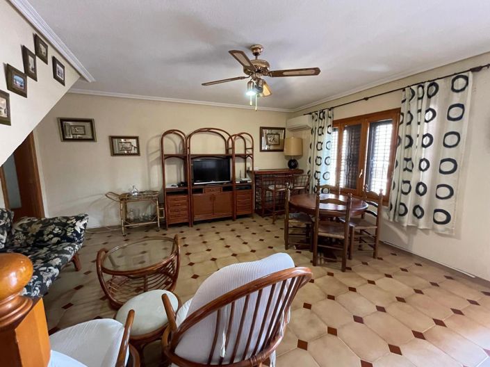 Image No.34-6 Bed House for sale