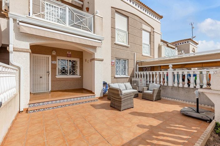 Image No.1-Bungalow de 2 chambres à vendre à Torrevieja