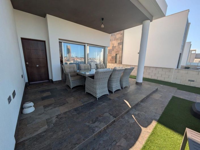 Image No.11-3 Bed Villa for sale