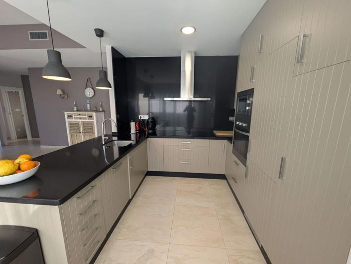 Image No.20-3 Bed Villa for sale